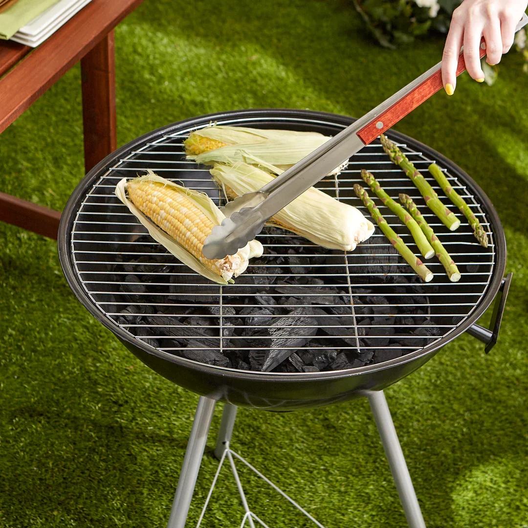 18 BBQ Tongs - Image 3