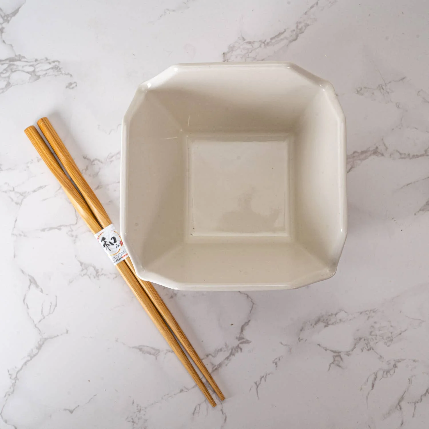 Lucky Cat Takeout Box Serving Bowl With Chopsticks - Image 3