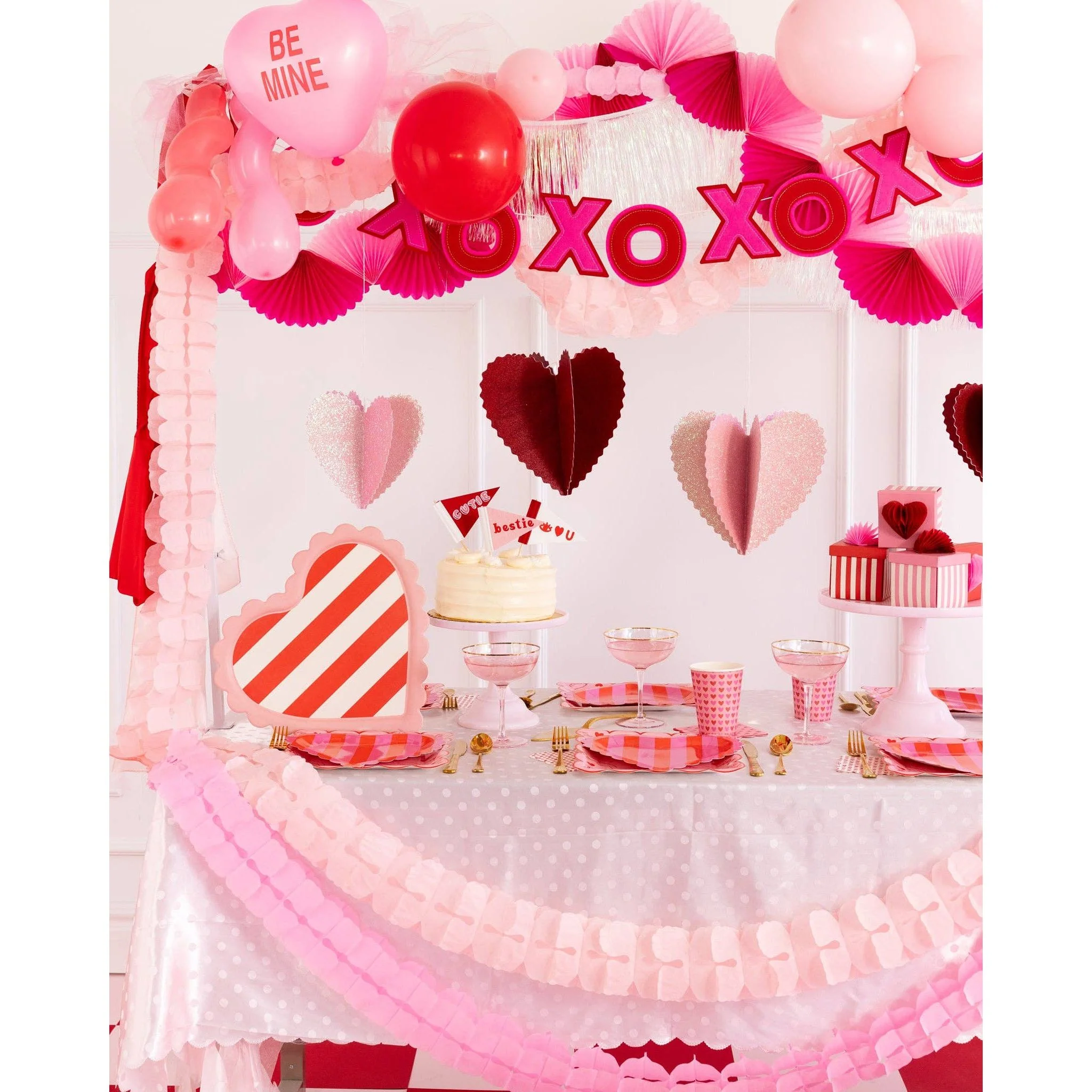 Scalloped Striped Heart Tray - Image 4