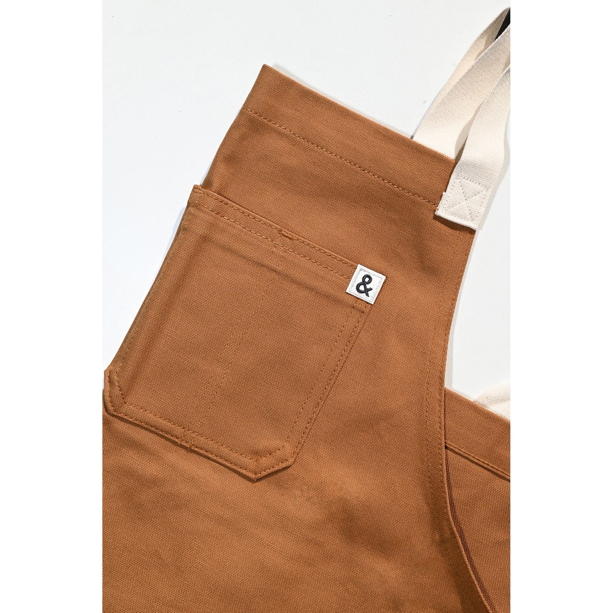 Hedley & Bennett Essential Apron in Cider Brown w/ Vanilla Straps - Image 4