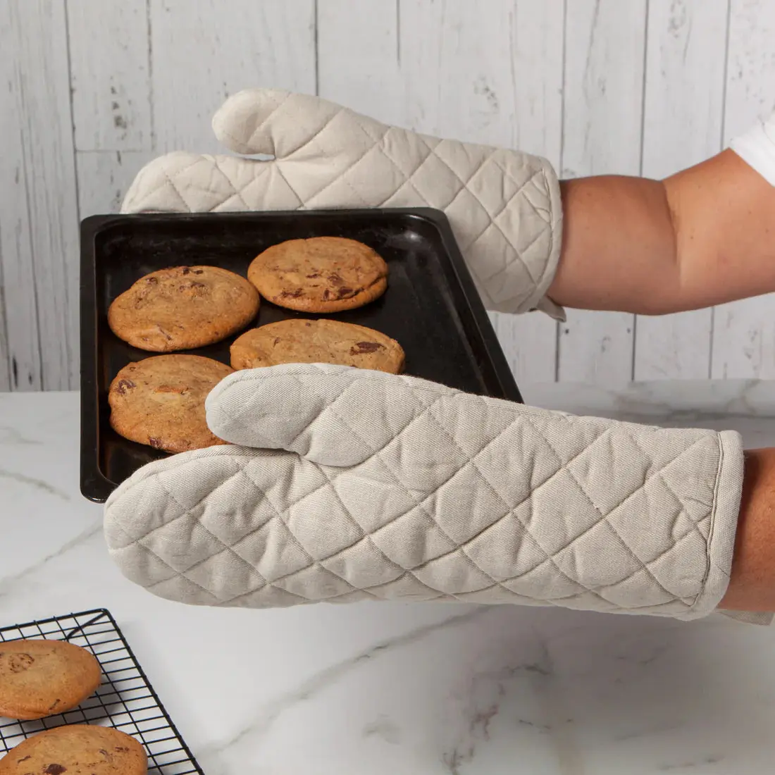 Dove Gray Stonewash Oven Mitt - Image 2