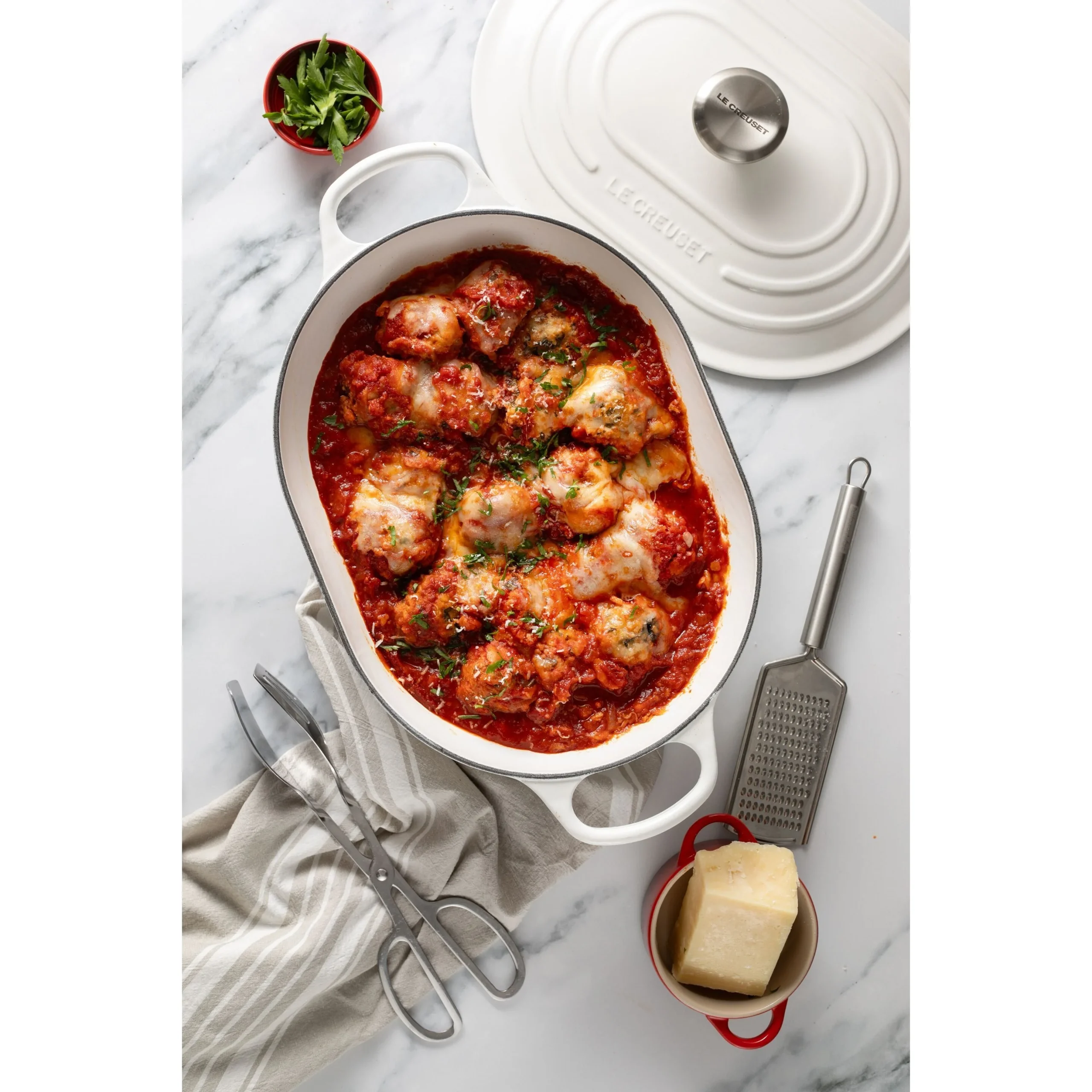 Le Creuset Signature Oval Casserole 3 3/4 Qt - Image 13