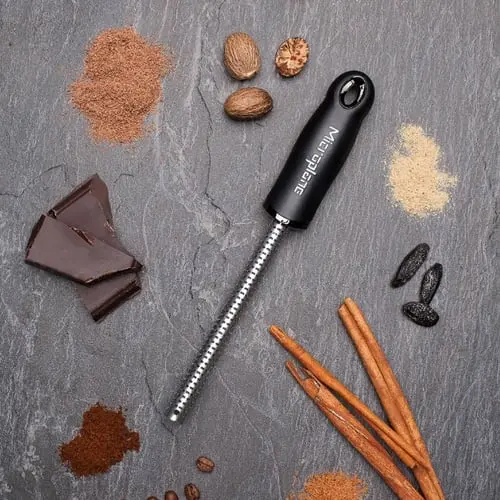 Premium Classic Spice Rasp Grater - Black - Image 4