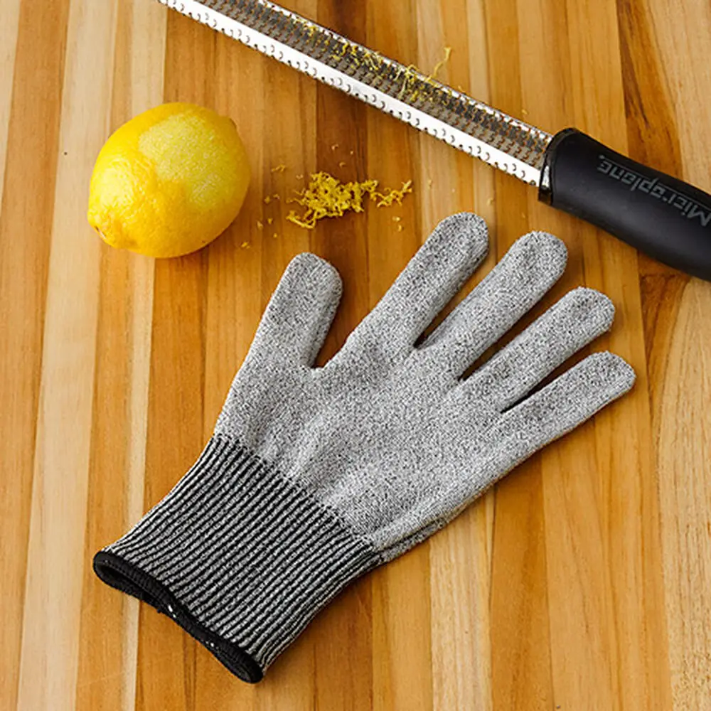 Microplane Cut Resistant Kitchen Safety Glove - Image 3