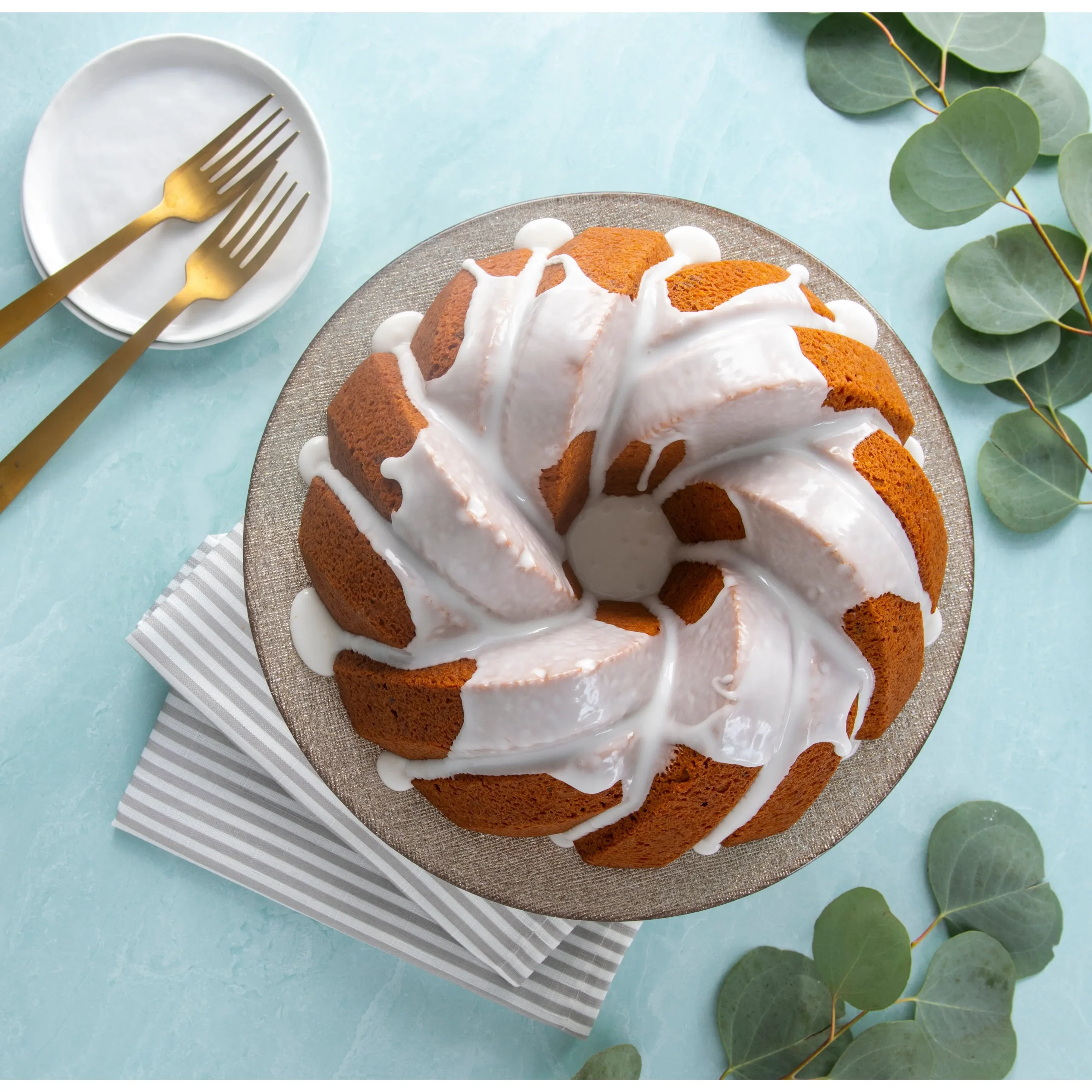 Nordic Ware 75th Anniversary Braided Bundt® Pan - Image 4