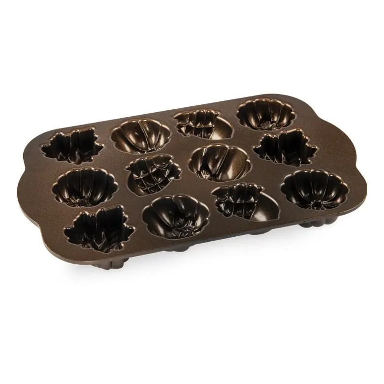 Nordic Ware Autumn Delights Cakelet Pan - Image 2