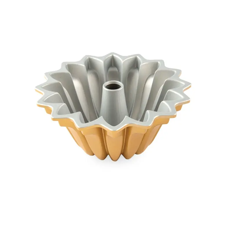 Nordic Ware Lotus Bundt® Pan - Image 2