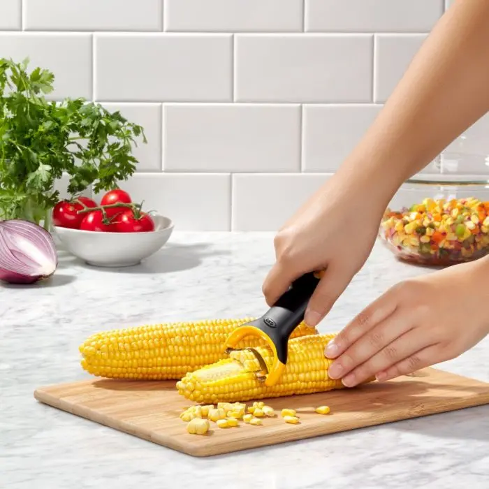OXO Corn Prep Peeler - Image 3