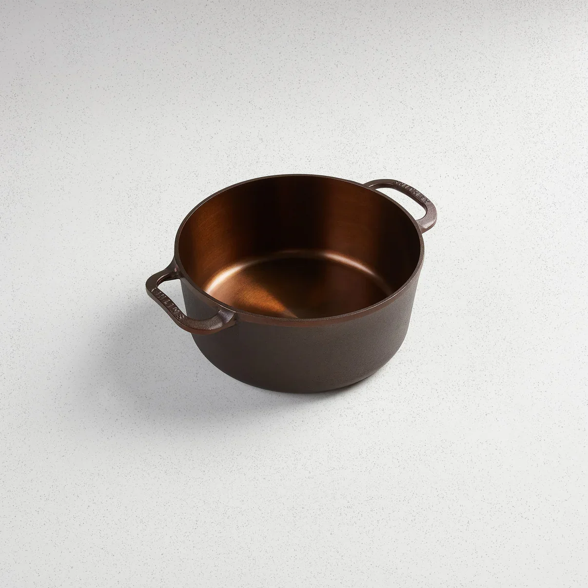 Smithey 5 1/2 Qt Dutch Oven - Image 2