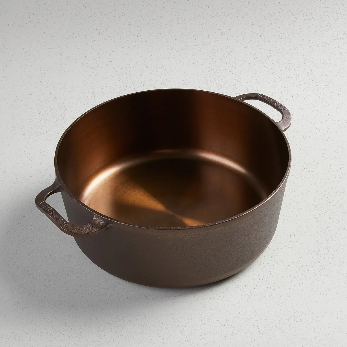 Smithey 7 1/4 Qt Dutch Oven - Image 2