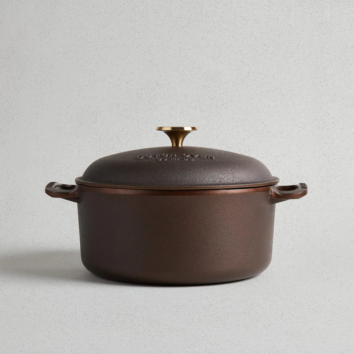 Smithey 5 1/2 Qt Dutch Oven - Image 4