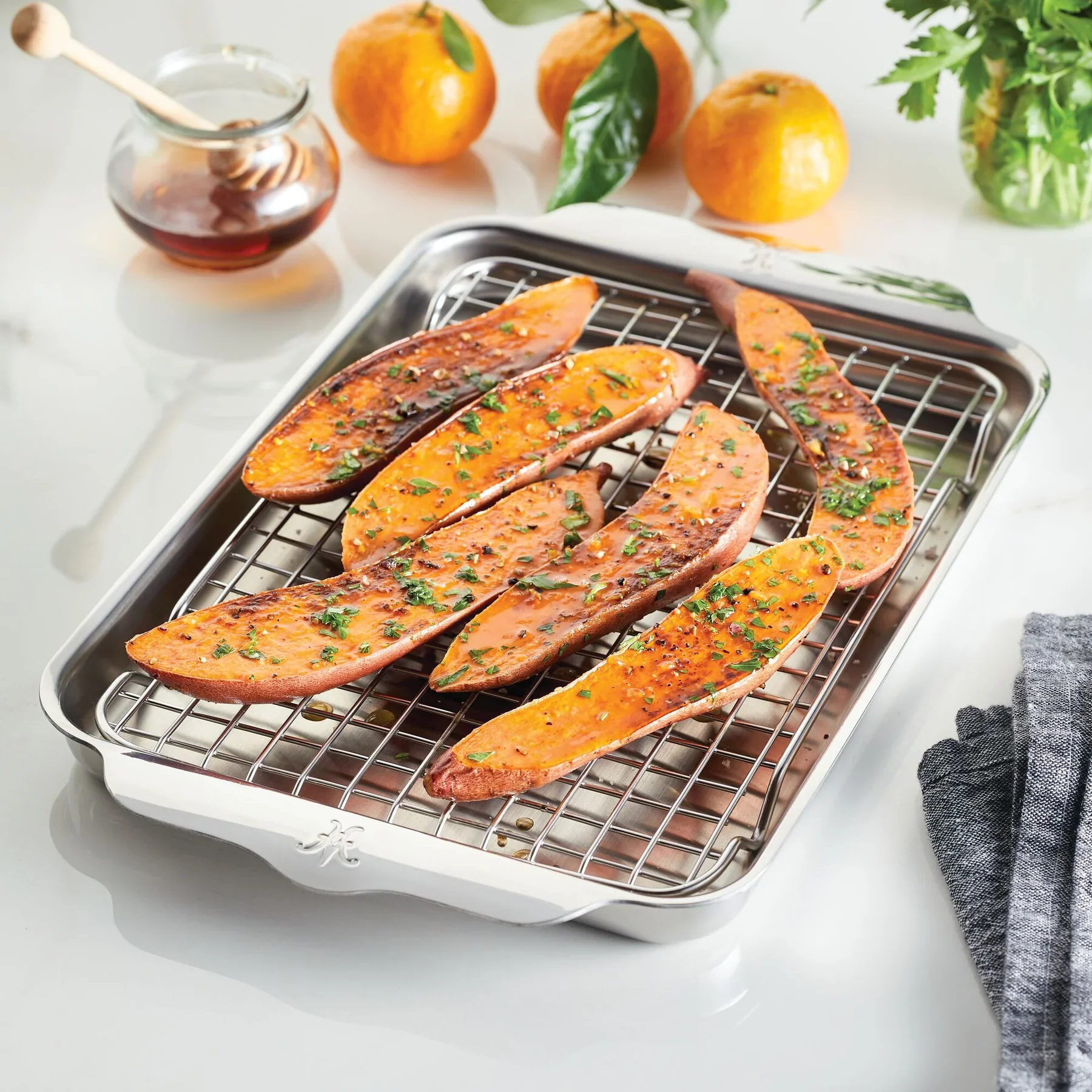 OvenBond Tri-ply Quarter Sheet Pan with Rack - Image 2