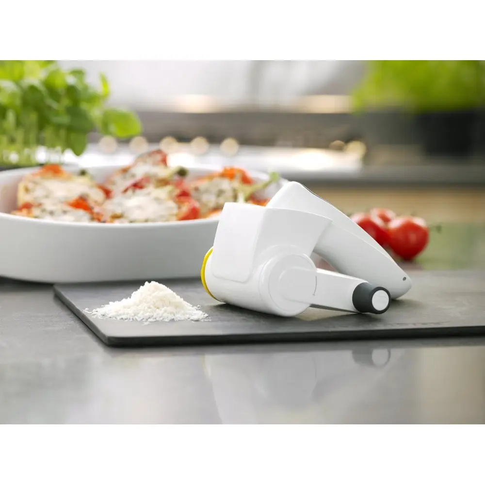 Zyliss Classic Cheese Grater - Image 3