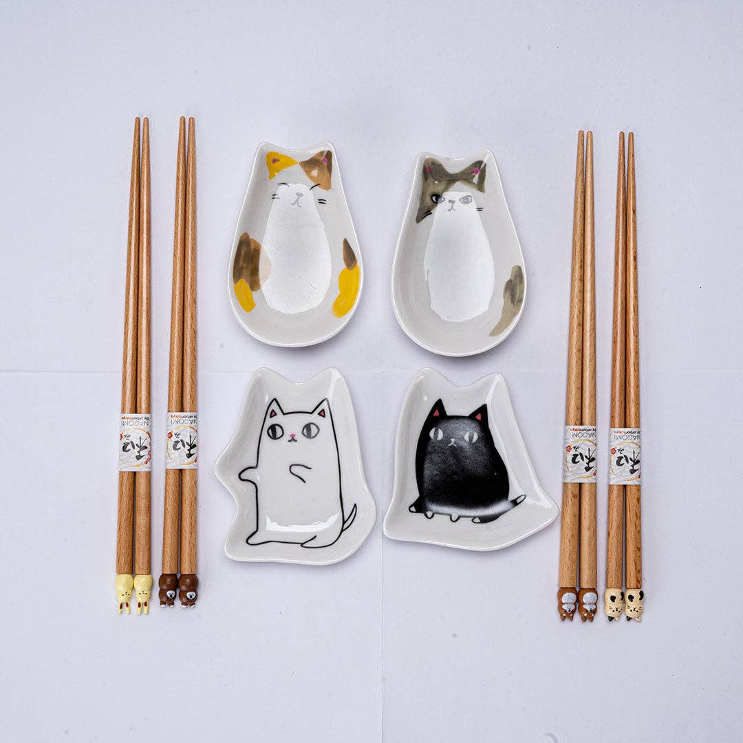 Cute Cats Wooden Chopsticks and Sauce Dish Gift Set - Image 3