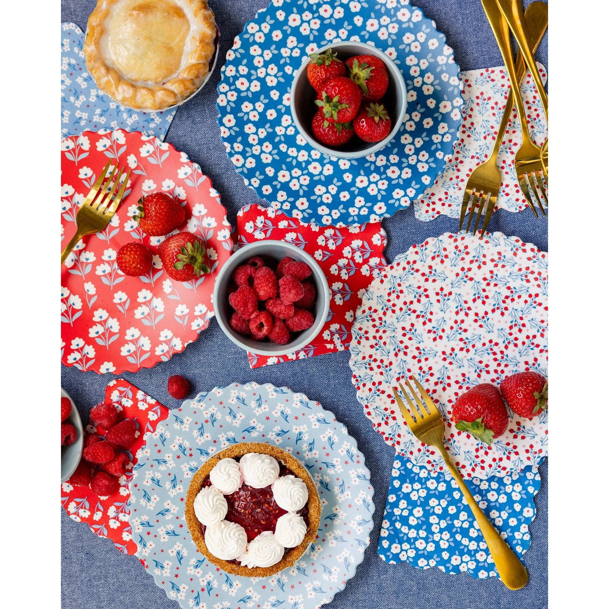 Floral Cocktail Paper Napkin Set - Image 2