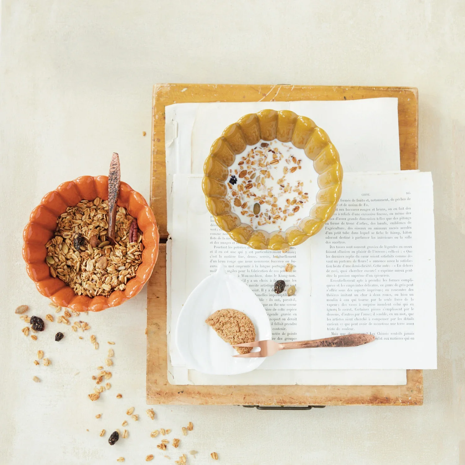 Stoneware Pumpkin Shaped Dish. White - Image 2