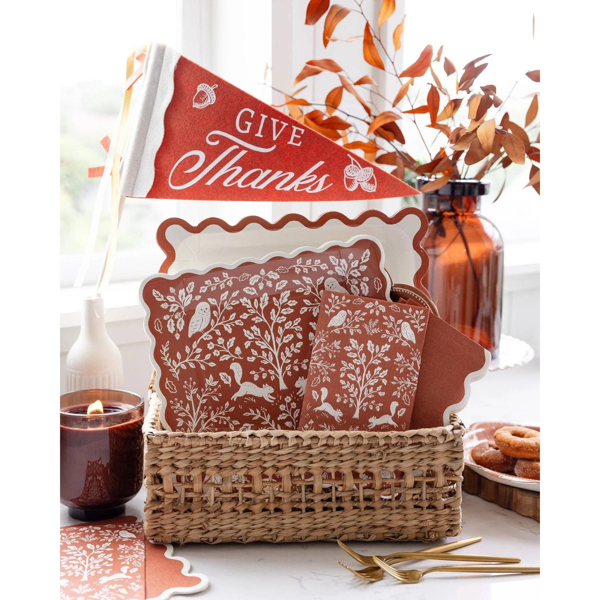 Acorn Grove Dinner Paper Napkins - Image 3