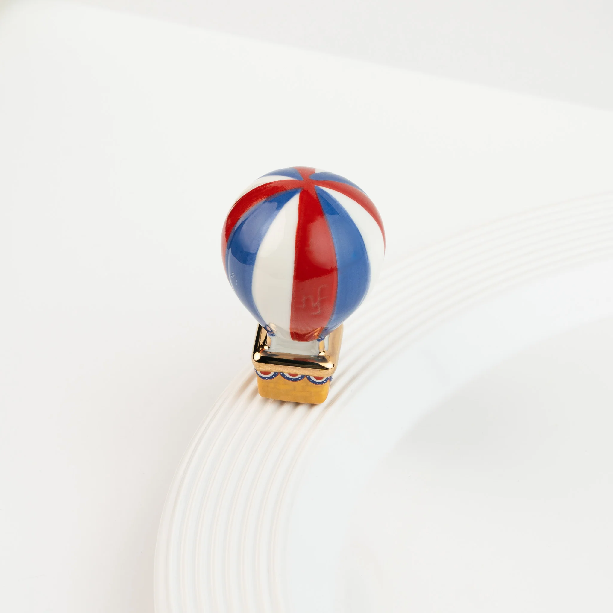 Nora Fleming Mini Red. White. & Balloon - Image 6
