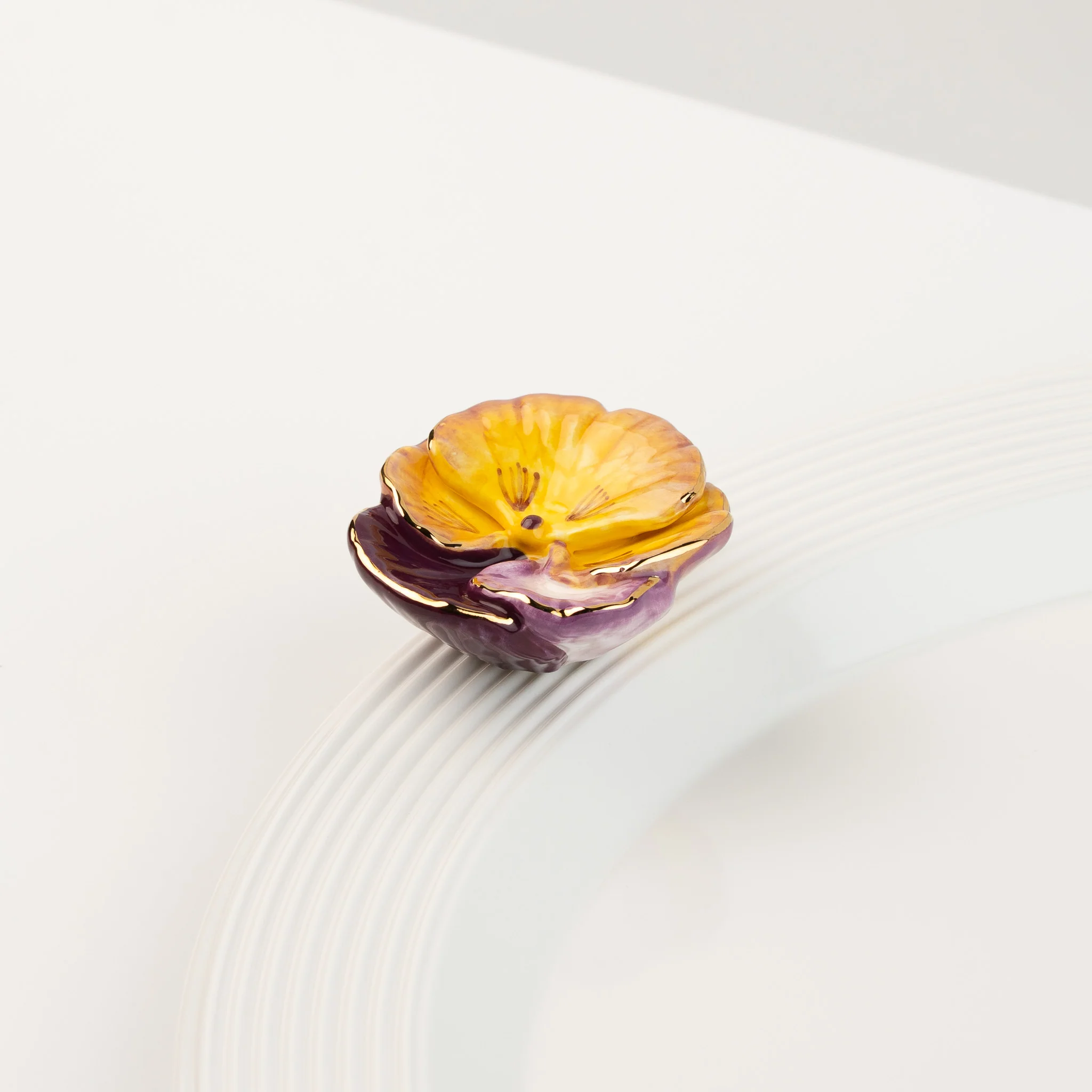 Nora Fleming Mini Pansy Pop